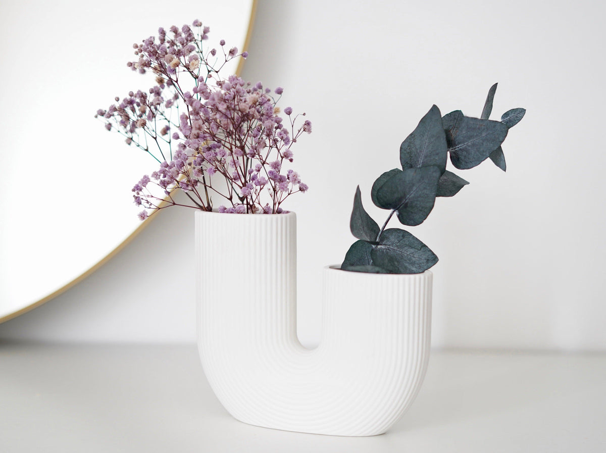 Keramik Vase in U Form