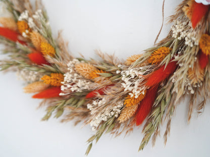 Herbstlicher Trockenblumenkranz – warm, natürlich & handgemacht