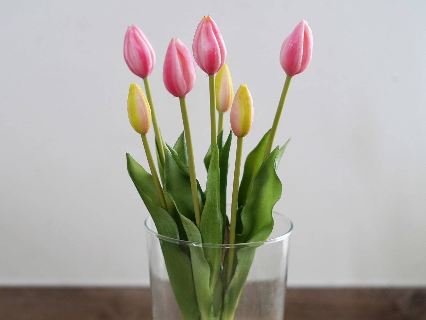 Künstliche Tulpen rosa/pink im Bund – 7 realistische Tulpen 44 cm Länge für Vase und Tischdeko