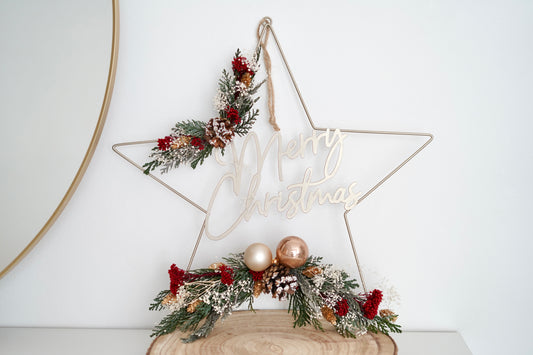 Weihnachtskranz aus Metall in Sternform „Merry Christmas“ mit Tannengrün