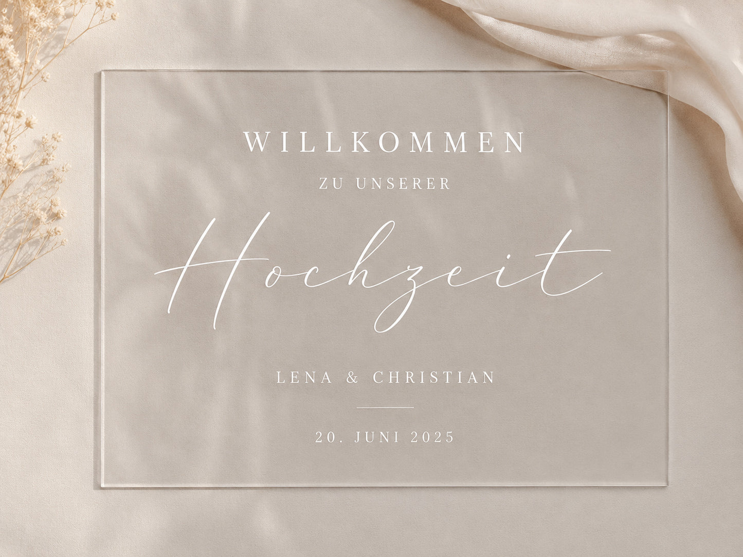 Personalisiertes Acryl Willkommensschild für die Hochzeit mit Namen und Datum im modernen Boho-Design