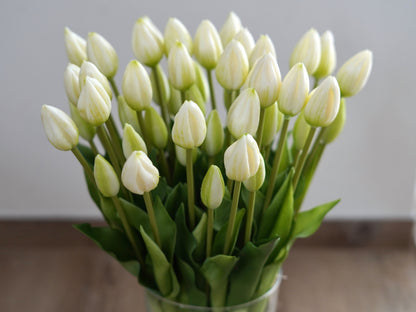 Künstliche Tulpen creme weiß im Bund – realistische Kunstblumen für Vase