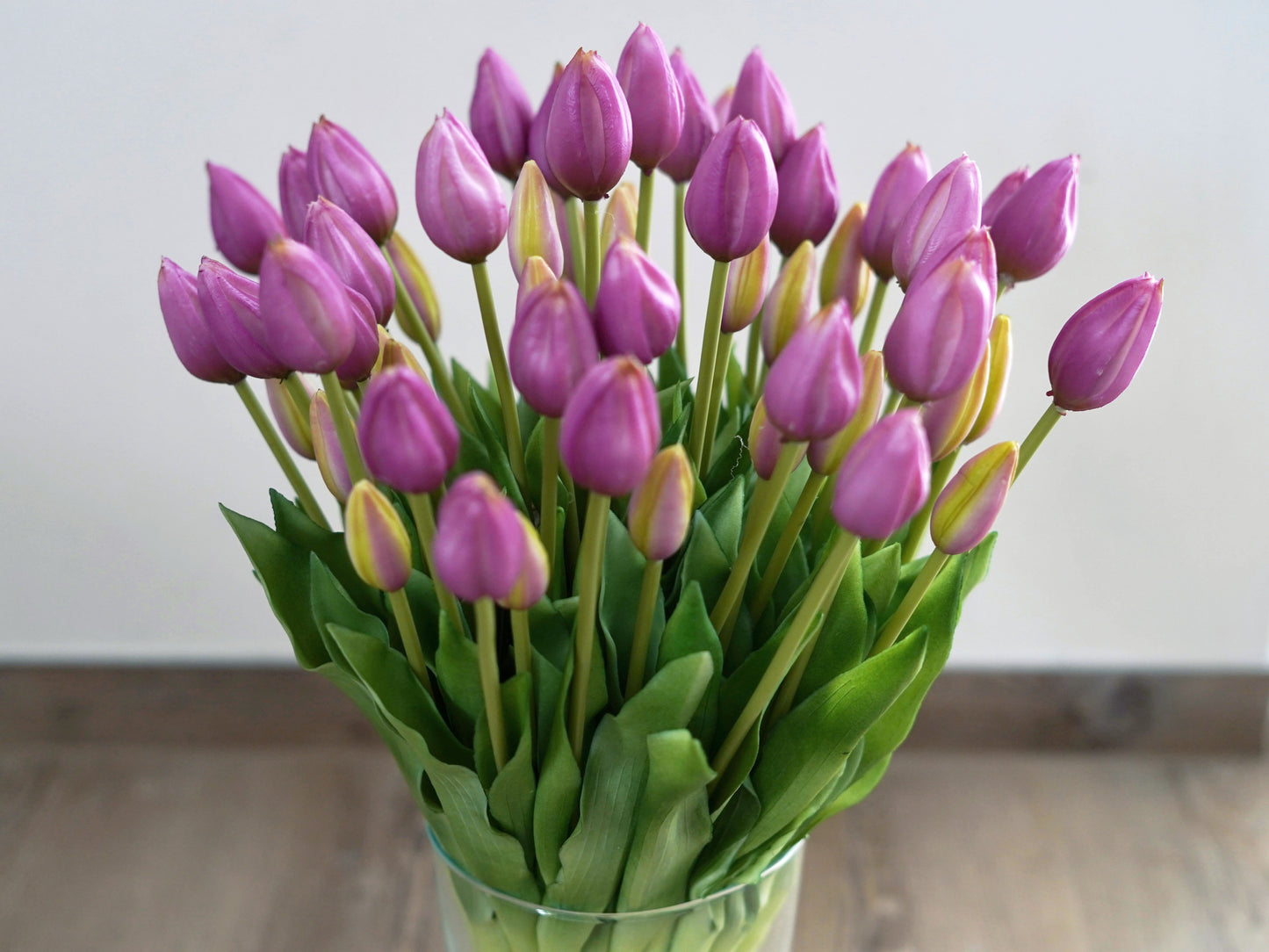 Künstliche Tulpen lila im 7er Bund – realistische Kunstblumen für Vase und Tischdeko